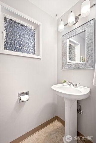 10124 241st Place SW, Edmonds, WA 98020