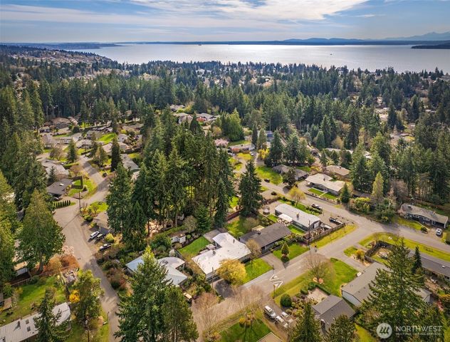 10124 241st Place SW, Edmonds, WA 98020