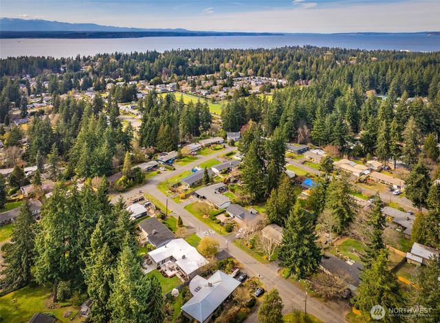 10124 241st Place SW, Edmonds, WA 98020