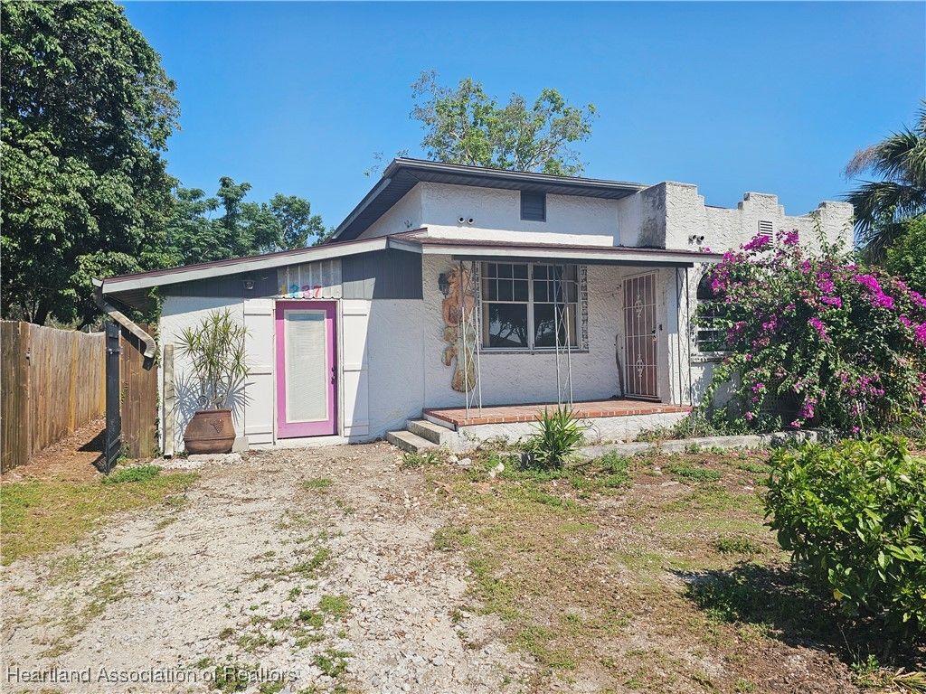 1237 Hitakee Avenue, Sebring, FL 33870