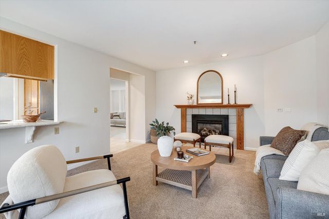 2908 Victoria Ct, Napa, CA 94558