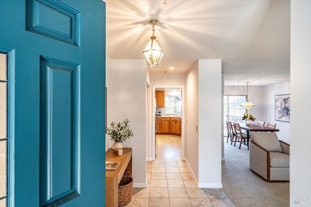 2908 Victoria Ct, Napa, CA 94558