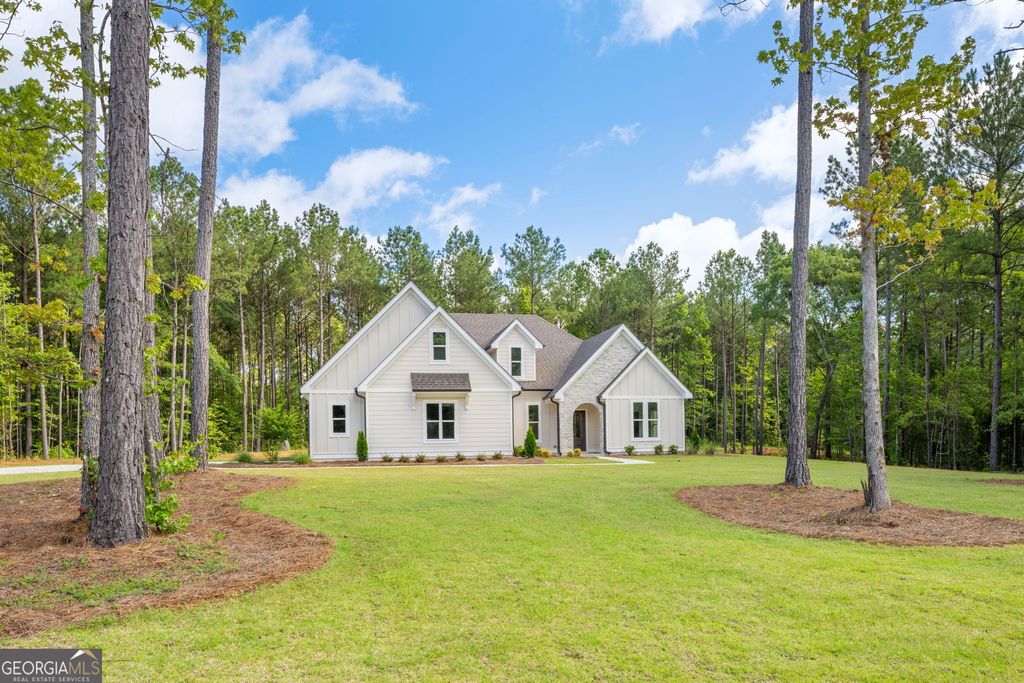 184 Flint Farms Drive, Concord, GA 30206