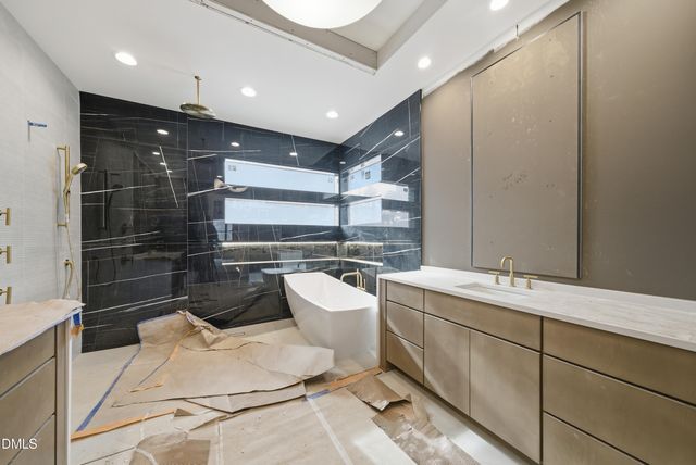 1925 Hunting Ridge Road, Raleigh, NC 27615