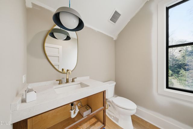 1925 Hunting Ridge Road, Raleigh, NC 27615