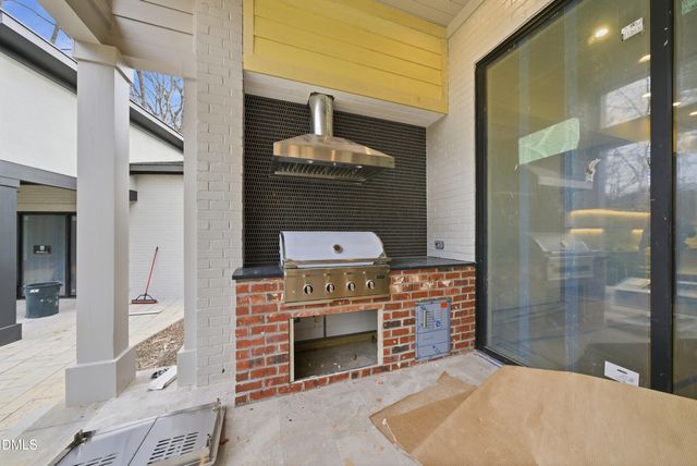 1925 Hunting Ridge Road, Raleigh, NC 27615