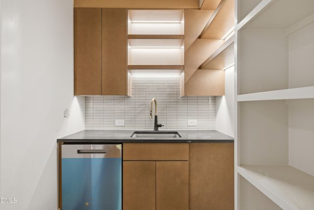 1925 Hunting Ridge Road, Raleigh, NC 27615