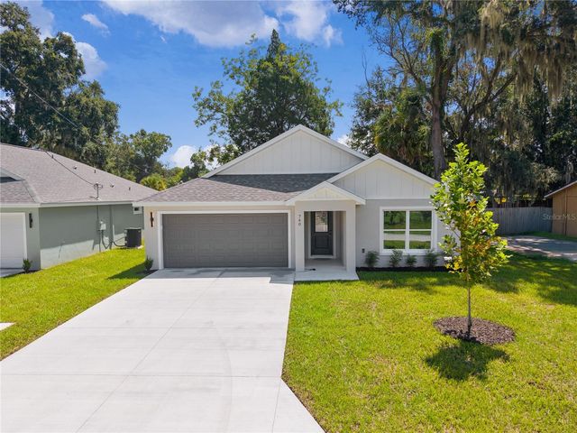 100 SEQUOIA TRAIL, Ocklawaha, FL 32179