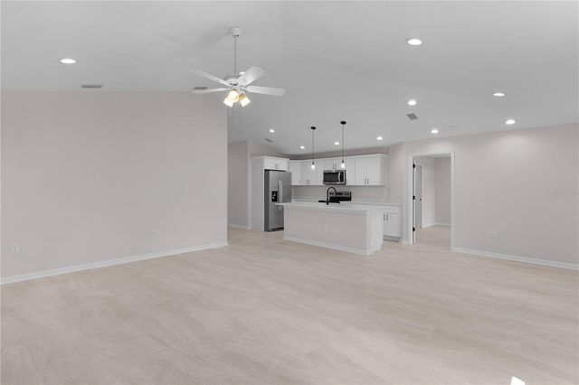100 SEQUOIA TRAIL, Ocklawaha, FL 32179