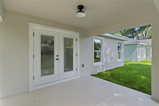 100 SEQUOIA TRAIL, Ocklawaha, FL 32179