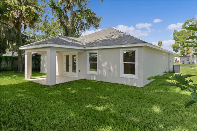 100 SEQUOIA TRAIL, Ocklawaha, FL 32179