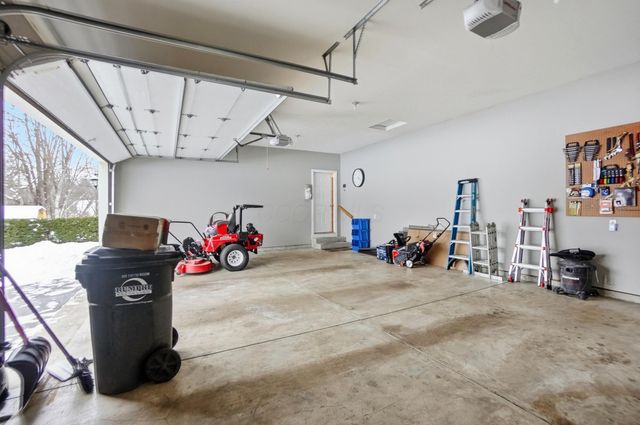 3090 Reynoldsburg - New Albany Road, New Albany, OH 43054