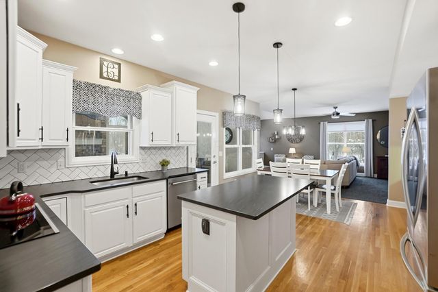 3090 Reynoldsburg - New Albany Road, New Albany, OH 43054