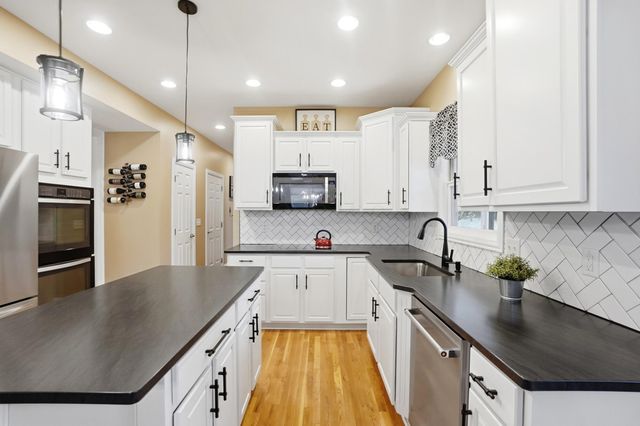 3090 Reynoldsburg - New Albany Road, New Albany, OH 43054