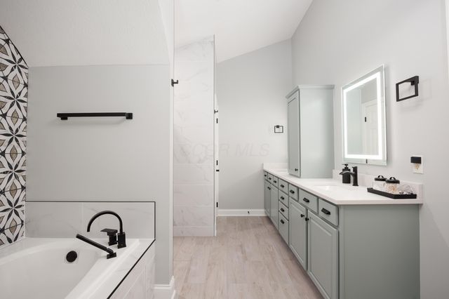 3090 Reynoldsburg - New Albany Road, New Albany, OH 43054