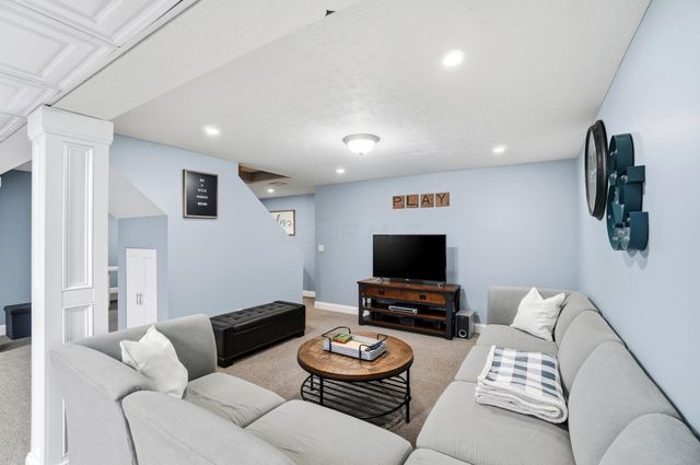 3090 Reynoldsburg - New Albany Road, New Albany, OH 43054