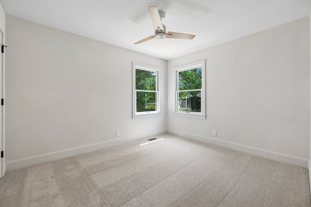 2250 Wiltshire Dr, Murfreesboro, TN 37129
