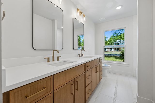 2250 Wiltshire Dr, Murfreesboro, TN 37129