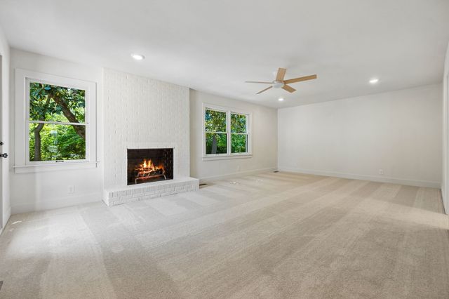 2250 Wiltshire Dr, Murfreesboro, TN 37129