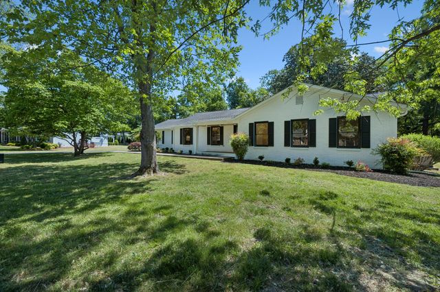 2250 Wiltshire Dr, Murfreesboro, TN 37129