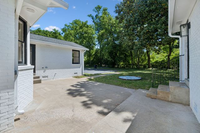 2250 Wiltshire Dr, Murfreesboro, TN 37129