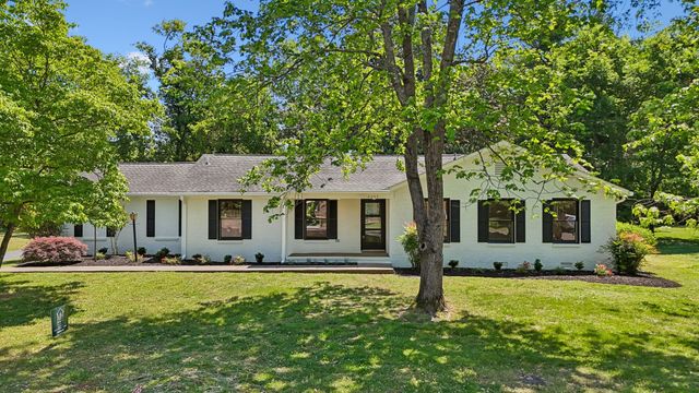 2250 Wiltshire Dr, Murfreesboro, TN 37129