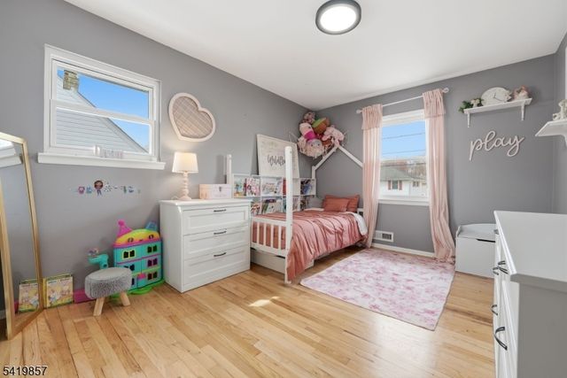 5 Epping Dr, Kenilworth Boro, NJ 07033