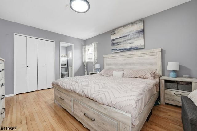 5 Epping Dr, Kenilworth Boro, NJ 07033