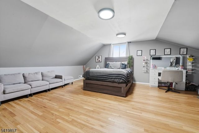 5 Epping Dr, Kenilworth Boro, NJ 07033