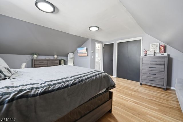 5 Epping Dr, Kenilworth Boro, NJ 07033