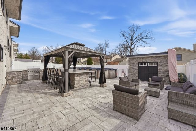 5 Epping Dr, Kenilworth Boro, NJ 07033