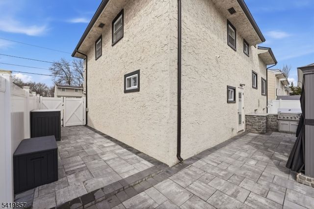 5 Epping Dr, Kenilworth Boro, NJ 07033