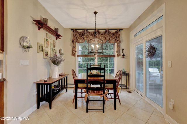 50 Hedgerow Lane, Manalapan, NJ 07726