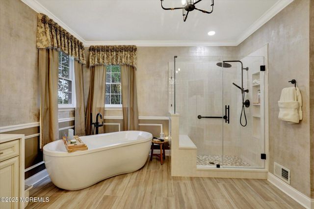 50 Hedgerow Lane, Manalapan, NJ 07726