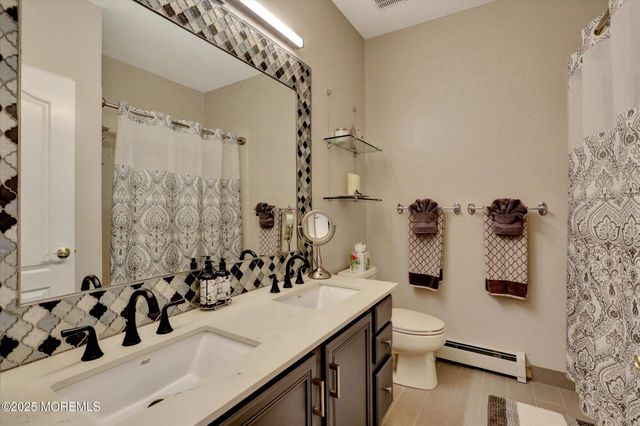50 Hedgerow Lane, Manalapan, NJ 07726