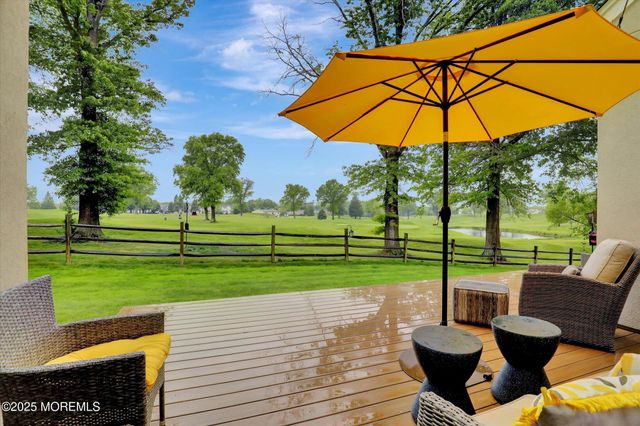 50 Hedgerow Lane, Manalapan, NJ 07726