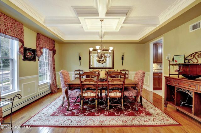 50 Hedgerow Lane, Manalapan, NJ 07726