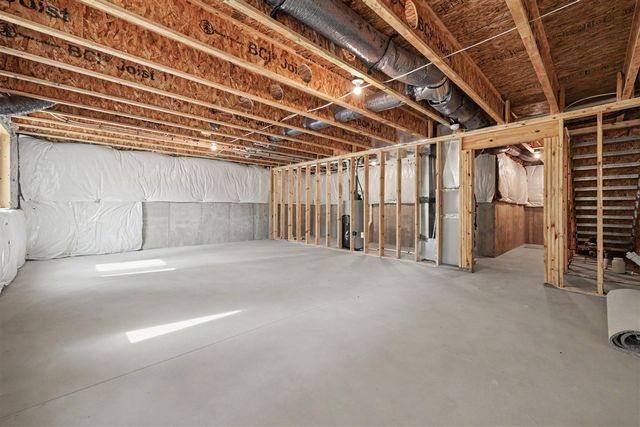 1002 Cedarwood Drive, Greenville, MI 48838