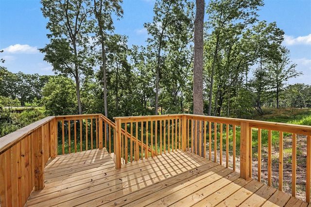 1002 Cedarwood Drive, Greenville, MI 48838