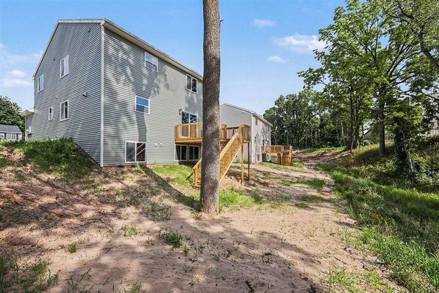 1002 Cedarwood Drive, Greenville, MI 48838