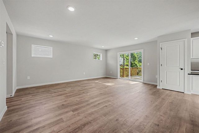 1002 Cedarwood Drive, Greenville, MI 48838