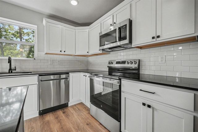 1002 Cedarwood Drive, Greenville, MI 48838