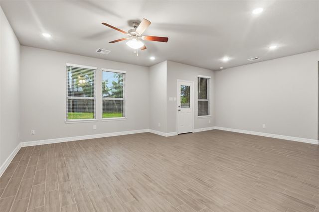 119 Buttonwood Court, Conroe, TX 77318