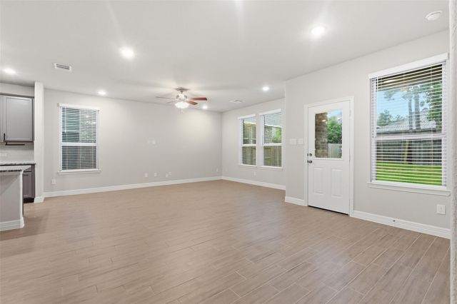 119 Buttonwood Court, Conroe, TX 77318
