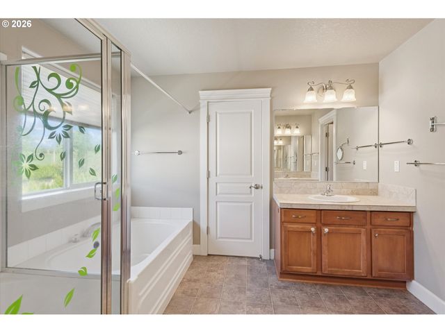 5228 Nw SHORELINE Way, Portland, OR 97229
