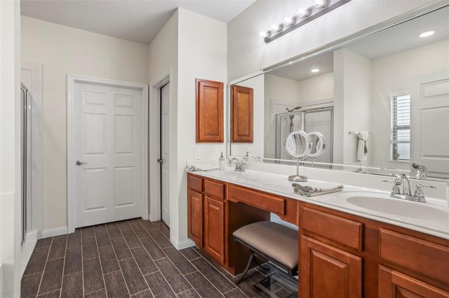 1995 Brentwood Drive, Alvin, TX 77511