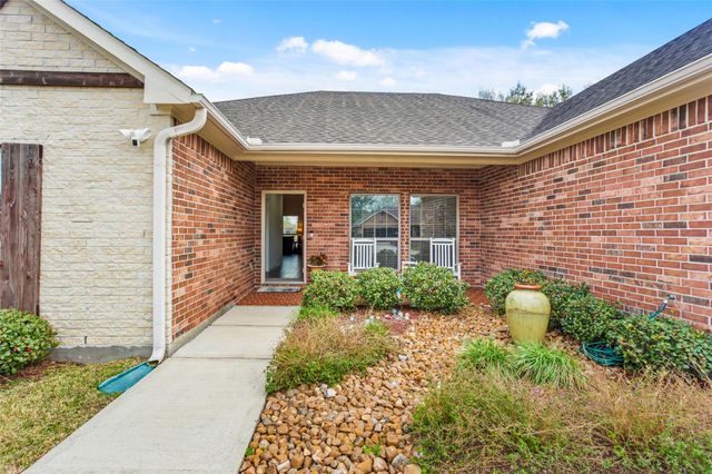 1995 Brentwood Drive, Alvin, TX 77511