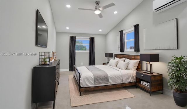 6431 S Coolidge Street, Hollywood, FL 33024