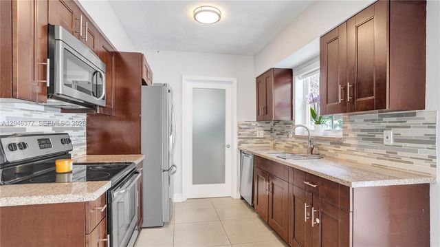 6431 S Coolidge Street, Hollywood, FL 33024