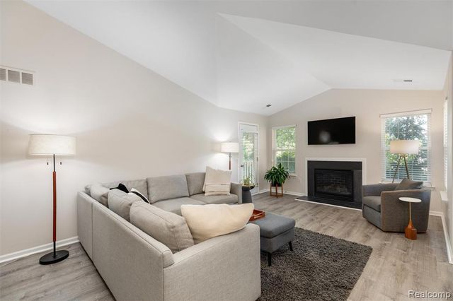 47879 Cardiff Avenue, Canton, MI 48188